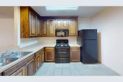 2331 N Elm Street #2, Denton, TX 76201 - Photo 5