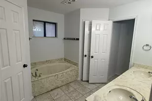 1009 Village Wood Ct, Arlington, TX 76012 - Photo 19