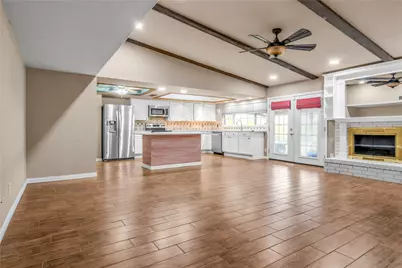 1813 Dodge Trail, Grand Prairie, TX 75052 - Photo 7