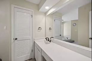 1800 High Vista Ct, Fort Worth, TX 76112 - Photo 13