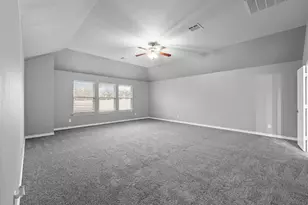 400 Hidden Lake Ct, Burleson, TX 76028 - Photo 35