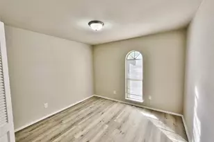 4118 Salem Dr, Garland, TX 75043 - Photo 9