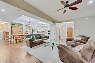 9902 Galway Dr, Dallas, TX 75218 - Photo 7