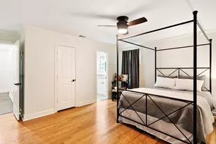 9902 Galway Dr, Dallas, TX 75218 - Photo 13