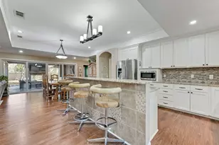 9902 Galway Dr, Dallas, TX 75218 - Photo 9