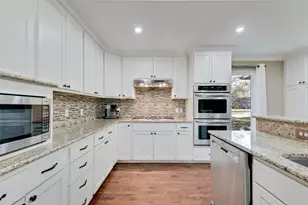 9902 Galway Dr, Dallas, TX 75218 - Photo 5