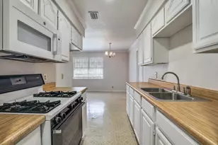 1229 Greenbrier Dr, Mesquite, TX 75149 - Photo 3