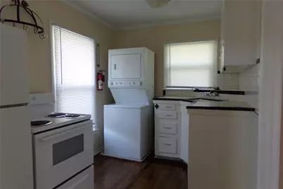 2007 Tremont Avenue #C, Fort Worth, TX 76107 - Photo 9