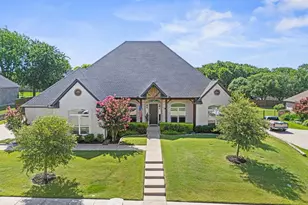 136 Ocotillo Dr, Waxahachie, TX 75165 - Photo 1