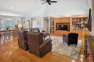 10117 Coveridge Dr, Dallas, TX 75238 - Photo 11