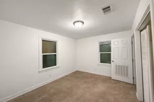 3408 S Hughes Ave, Fort Worth, TX 76119 - Photo 9