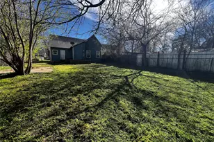 925 W Nelson St, Denison, TX 75020 - Photo 11