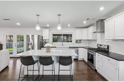 1828 Ems Road E, Fort Worth, TX 76116 - Photo 5