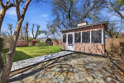 800 Brownstone Street, Euless, TX 76039 - Photo 33