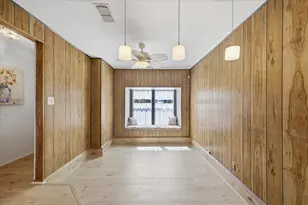 800 Brownstone St, Euless, TX 76039 - Photo 7