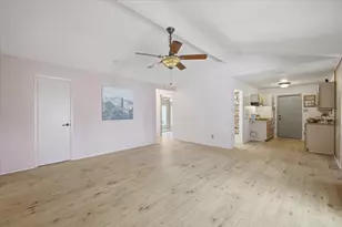 800 Brownstone St, Euless, TX 76039 - Photo 13