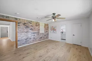 800 Brownstone St, Euless, TX 76039 - Photo 21