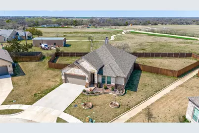 331 Osage Court, Krum, TX 76249 - Photo 17