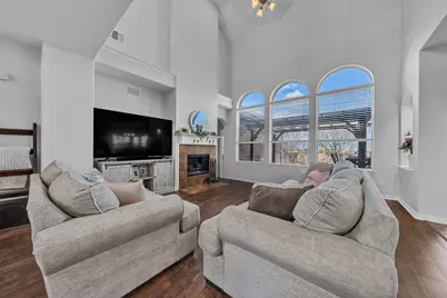 943 Mimosa Court, Burleson, TX 76028 - Photo 11