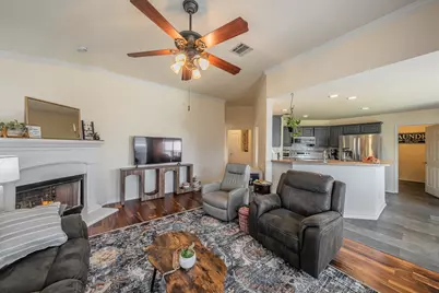 660 Rosario Lane, Fort Worth, TX 76052 - Photo 5