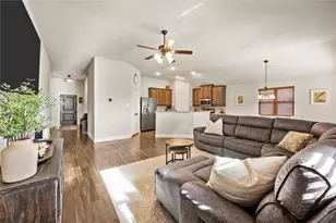 417 Highmeadow Dr, Aubrey, TX 76227 - Photo 7