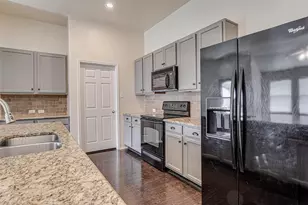 931 Hunter Ln, Burleson, TX 76028 - Photo 15