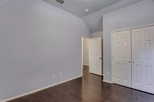 931 Hunter Ln, Burleson, TX 76028 - Photo 33