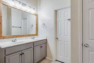 931 Hunter Ln, Burleson, TX 76028 - Photo 27