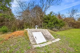 17311 E Us-82, Honey Grove, TX 75446 - Photo 31