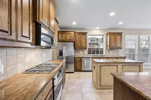 7064 Sea Star Dr, Grand Prairie, TX 75054 - Photo 11