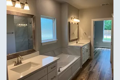 820 Mulberry Street, Sulphur Springs, TX 75482 - Photo 11