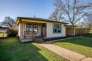 1123 Bales St, Cleburne, TX 76033 - Photo 3
