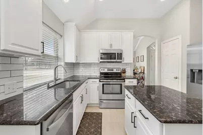 11690 Creekwood Drive, Frisco, TX 75035 - Photo 19