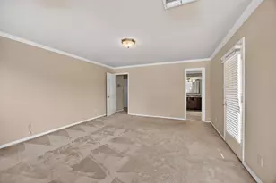 100 Castle Ct, Irving, TX 75038 - Photo 19