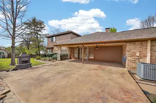 100 Castle Ct, Irving, TX 75038 - Photo 35