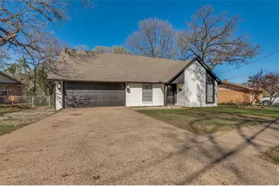 203 Timothy Trail, Duncanville, TX 75137 - Photo 3