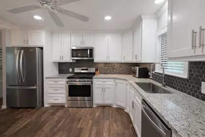 2036 Hermanson Drive, Waco, TX 76710 - Photo 11