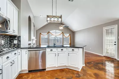 613 Castleford Drive, Allen, TX 75013 - Photo 7