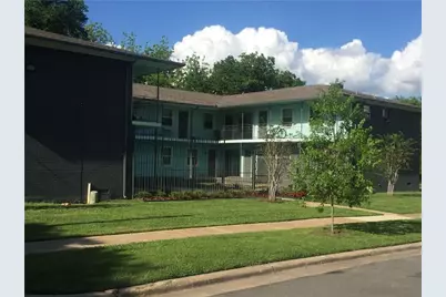 701 Elsbeth Street #201, Dallas, TX 75208 - Photo 1