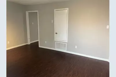 701 Elsbeth Street #201, Dallas, TX 75208 - Photo 3