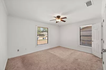 344 Bedford Court E, Bedford, TX 76022 - Photo 17