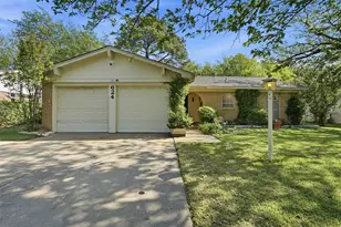 624 NW Barbara Ln, Burleson, TX 76028 - Photo 3