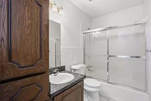 624 NW Barbara Ln, Burleson, TX 76028 - Photo 21