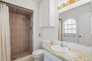 624 NW Barbara Ln, Burleson, TX 76028 - Photo 11