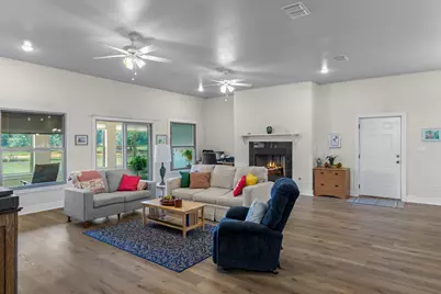 1461 Vz County Road 4607, Ben Wheeler, TX 75754 - Photo 5