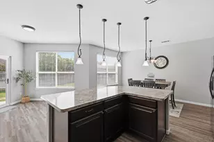 10832 Thorngrove Ct, Fort Worth, TX 76052 - Photo 13