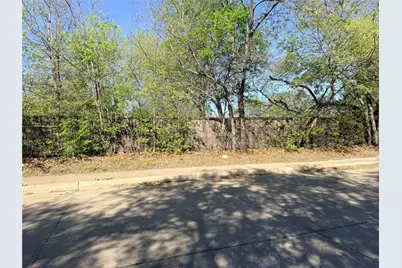 5829 Briarcliff, Haltom City, TX 76117 - Photo 3