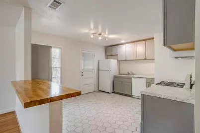 3645 E Washburn Avenue, Fort Worth, TX 76107 - Photo 3