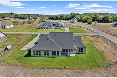 2001 Veal Circle, Springtown, TX 76085 - Photo 29