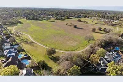 6402 Creekbend Court, Arlington, TX 76001 - Photo 39